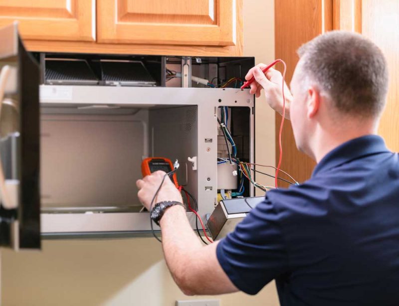 How Appliance Repair Companies Pay Commissions to Their Technicians